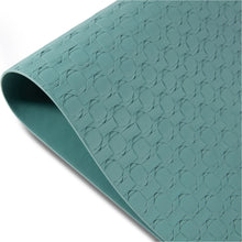 Load image into Gallery viewer, Dainty Home Stratham Premium Vegan Leather Reversible 2 Pattern 12" x 18" Rectangular Placemat Set Of 4