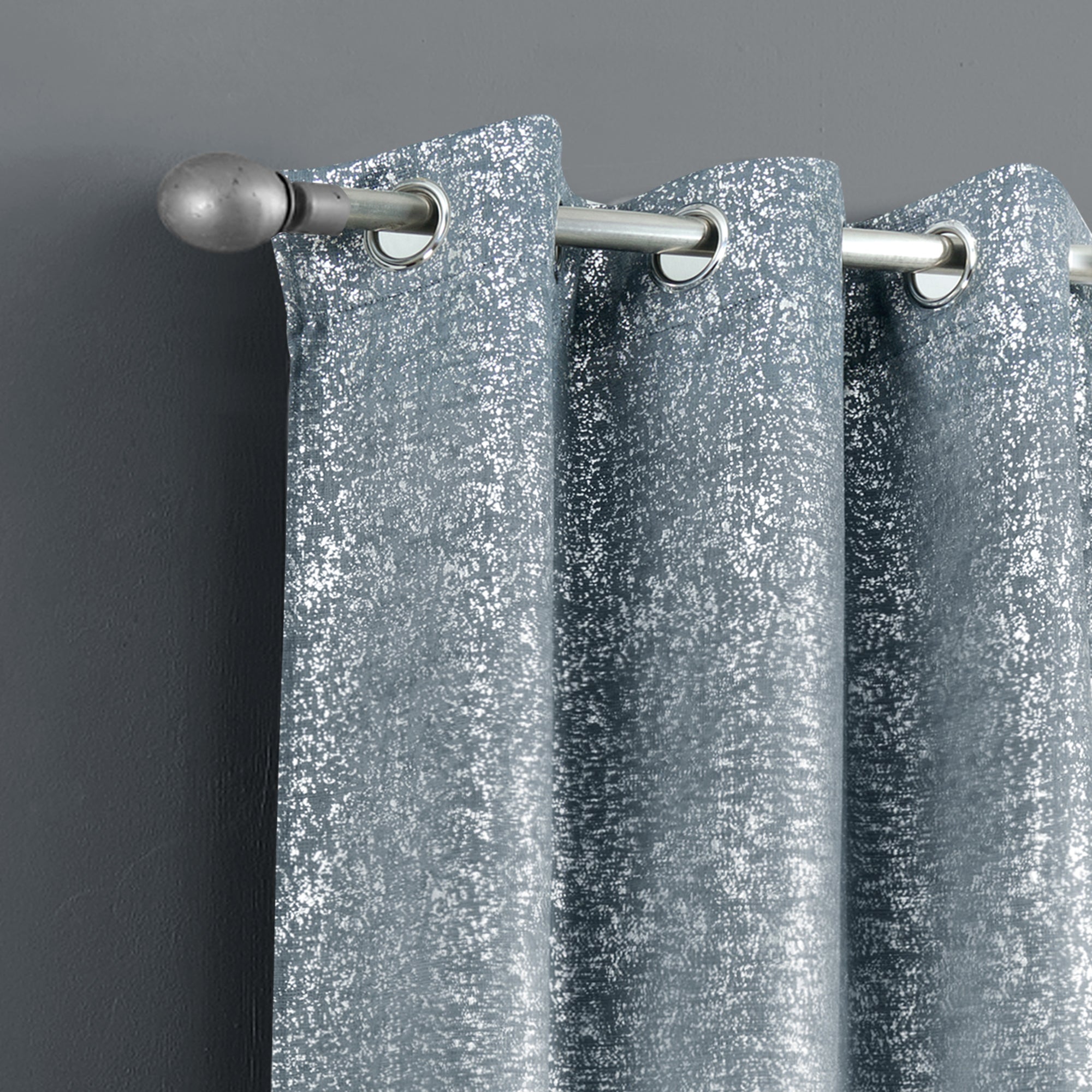 Dainty Home Artistic 3D Lurex Textured Thermal Insulated Blackout Grommet Panel Pair