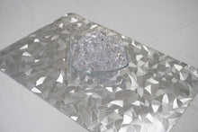 Load image into Gallery viewer, Dainty Home Metallic Leaf Vinyl Leaf Slash Look Textured Reversible 12" x 18" Rectangular Placemats