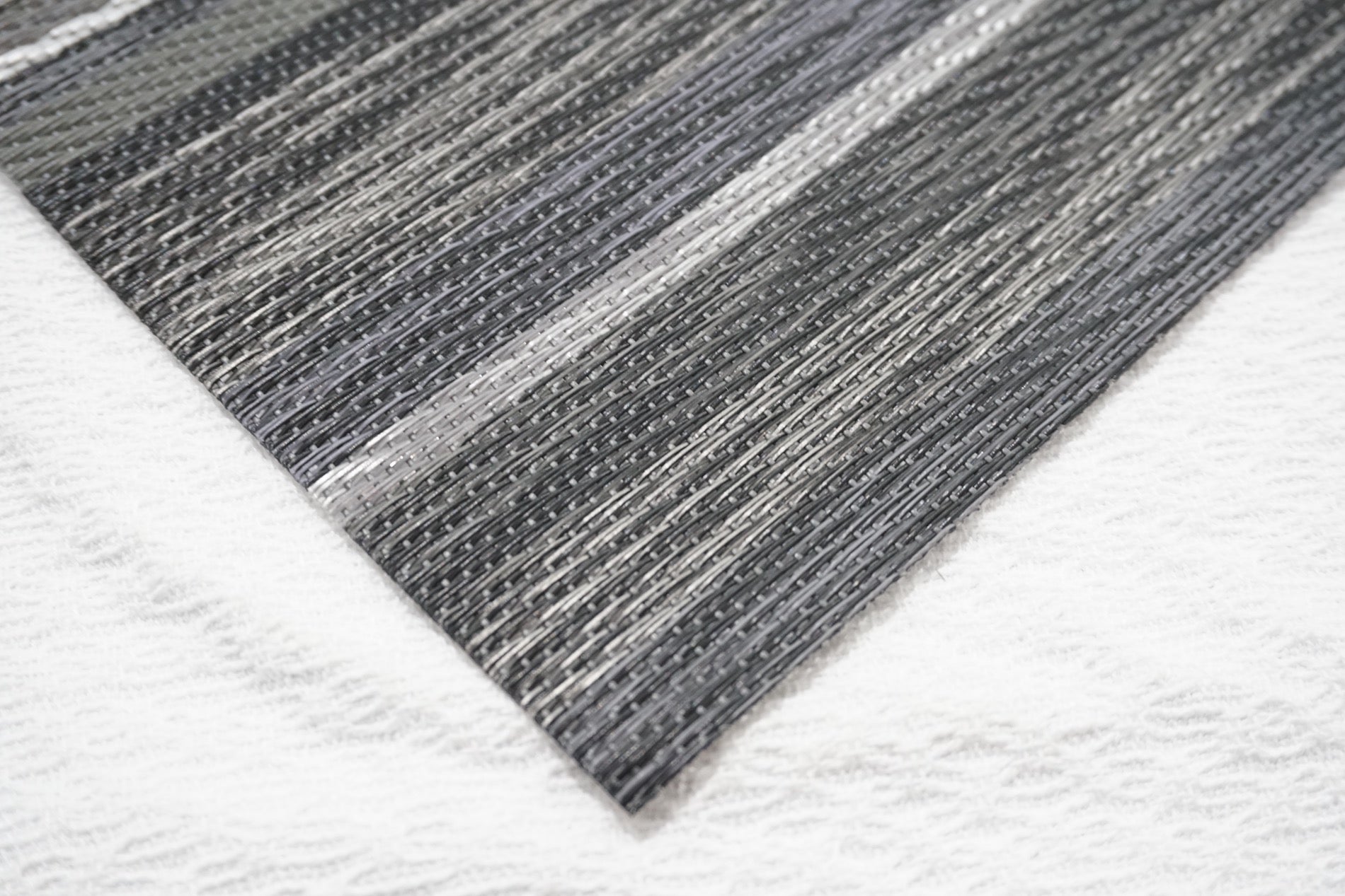 Dainty Home Multistripes Woven Textilene Crossweave With Textured Geometric Stripe Pattern Reversible 15" x 15" Square Placemats